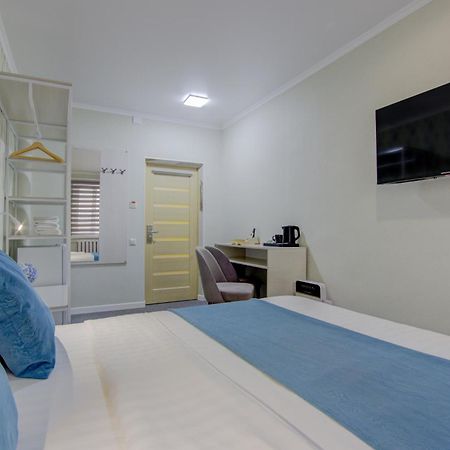 Viva Hotel Bishkek Ngoại thất bức ảnh